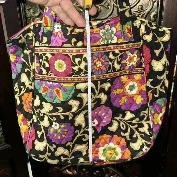 Vera Bradley RetiredSuzani pattern shoulder bag - Picture 9 of 11